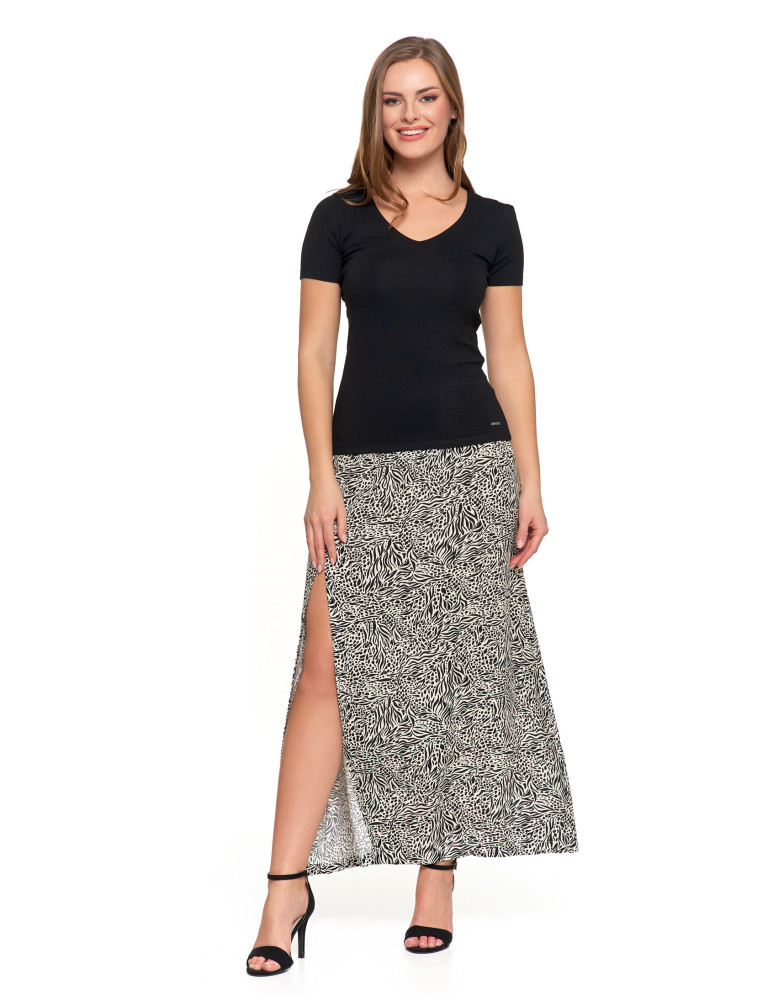 Bluzki i koszule - Bluzka damska z dekoltem w serek wiskozowa bez wzoru CZARNY - produkt moraj.pl 5