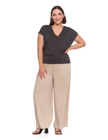 Bluzka damska z dekoltem V i krótkim rękawem  - produkt 2