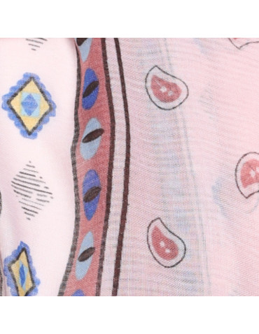 Cienki szal damski na wiosnę w orientalny wzór  - produkt 2