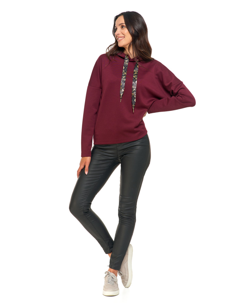 Bluzy damskie - Luźna damska bluza z kapturem ze złotym zdobieniem FIOLETOWY - produkt moraj.pl 4