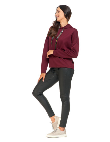 Bluzy damskie - Luźna damska bluza z kapturem ze złotym zdobieniem FIOLETOWY - produkt 5