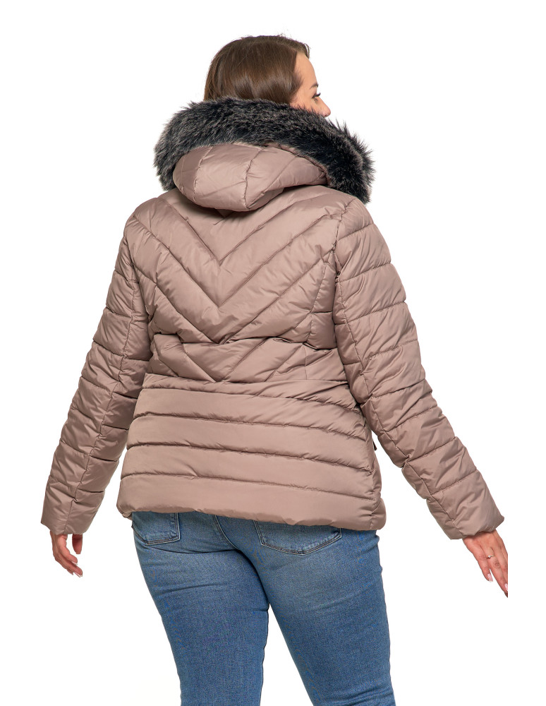 Kurtki i kamizelki - Kurtka damska pikowana z odpinanym i futerkowym kapturem BEŻOWY - produkt moraj.pl 25