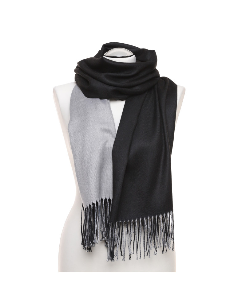 Szale i chusty - Damski cienki szal dwustronny z frędzlami CZARNY - produkt moraj.pl 1