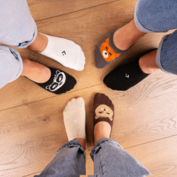 Jakie skarpetki do jeansów? Poznaj najlepsze modele i kolory!