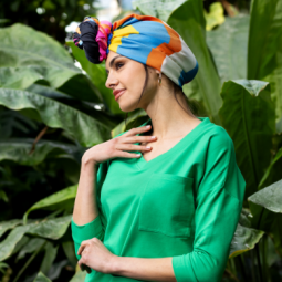 Apaszka damska – jak nosić i z czym łączyć?