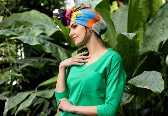 Apaszka damska – jak nosić i z czym łączyć?